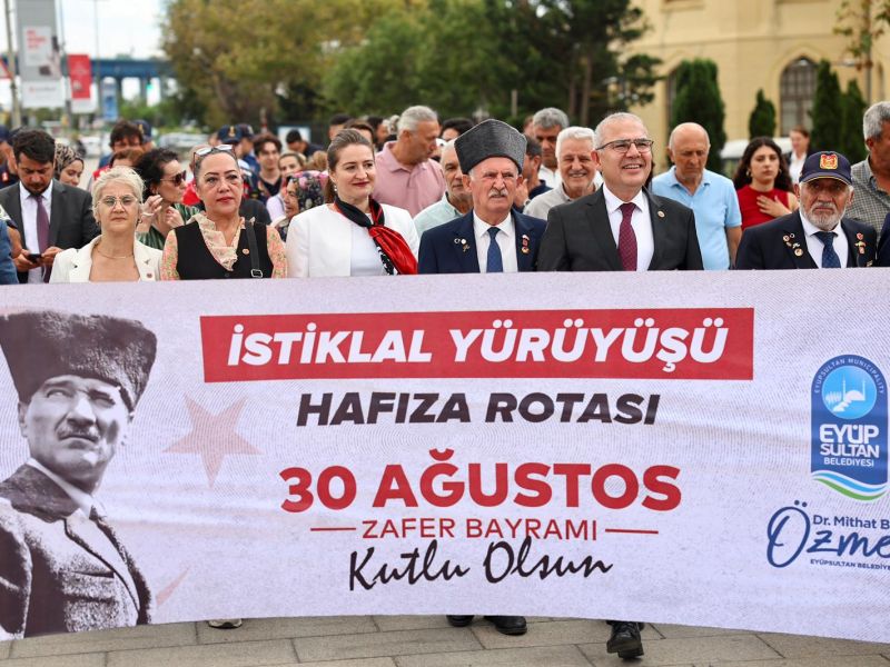 30 Ağustos Zafer Bayramı’nın 104. yıl dönümü coşkusunu Eyüpsultan’da hep birlikte yaşıyoruz